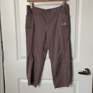 Under armour khaki Capri